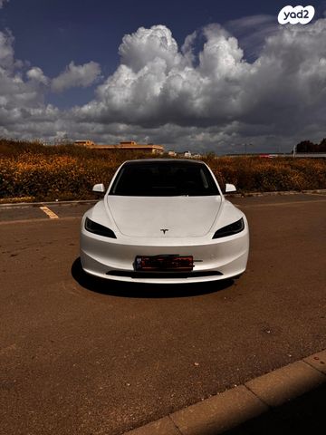 מודעת רכב טסלה מודל 3