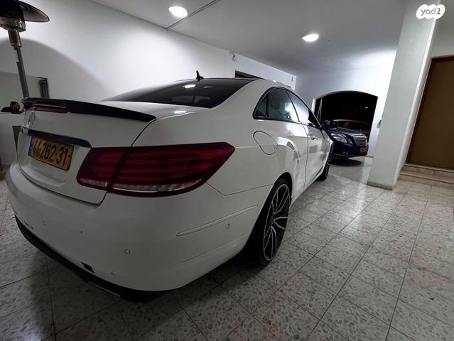מודעת רכב מרצדס-בנץ E-class