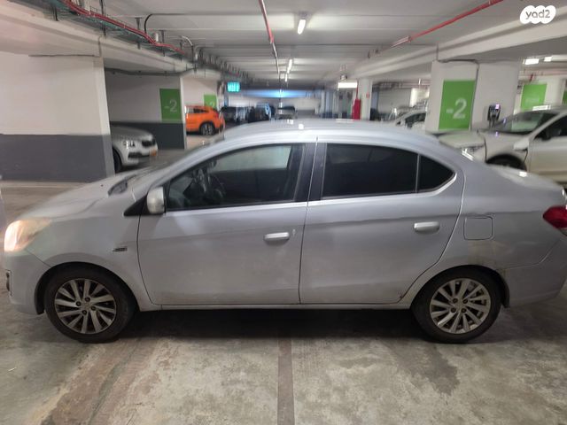 מודעת רכב מיצובישי אטראז'