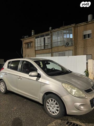 מודעת רכב יונדאי i20