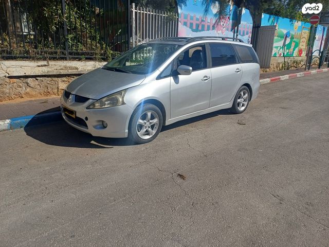 מודעת רכב מיצובישי גרנדיס