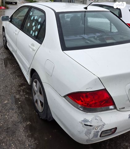 מודעת רכב מיצובישי לנסר