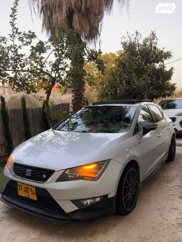 מודעת רכב סיאט לאון