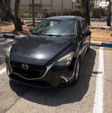 מודעת רכב מאזדה 2