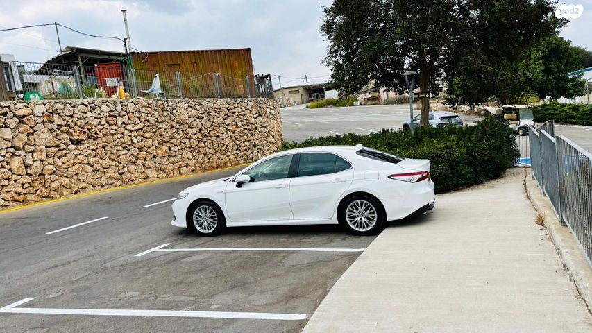 מודעת רכב טויוטה קאמרי