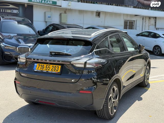 מודעת רכב ג׳ילי Geometry C