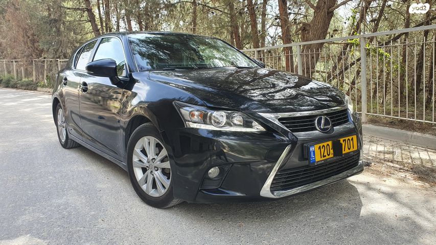 מודעת רכב לקסוס CT