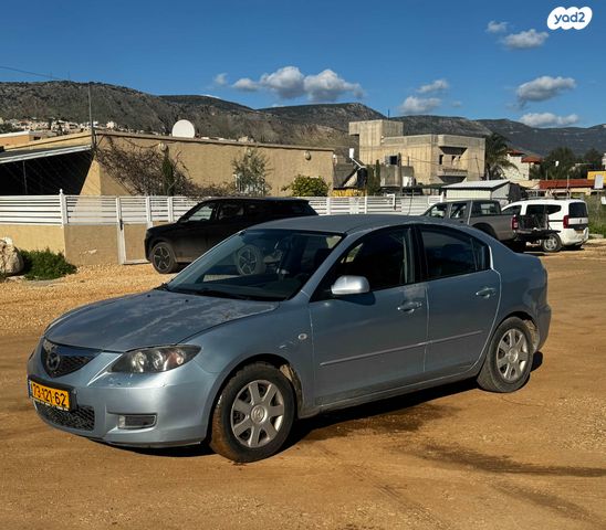 מודעת רכב מאזדה 3