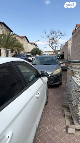 מודעת רכב מאזדה 3