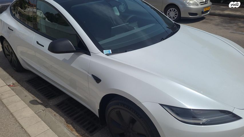 מודעת רכב טסלה מודל 3