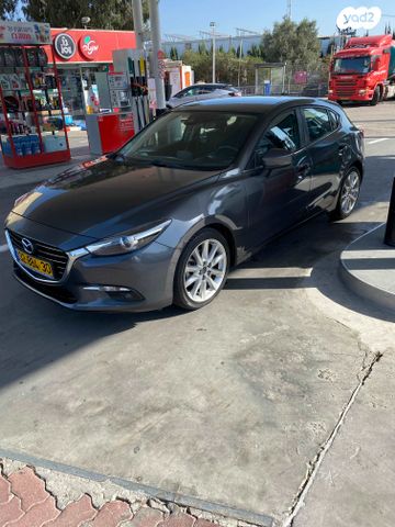 מודעת רכב מאזדה 3