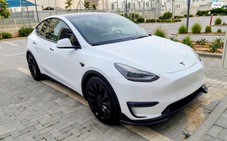 מודעת רכב טסלה מודל Y