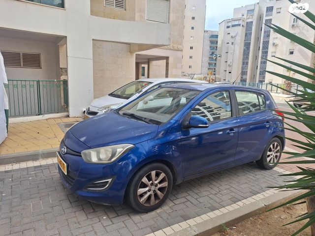 מודעת רכב יונדאי i20