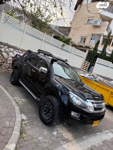 מודעת רכב איסוזו די-מקס