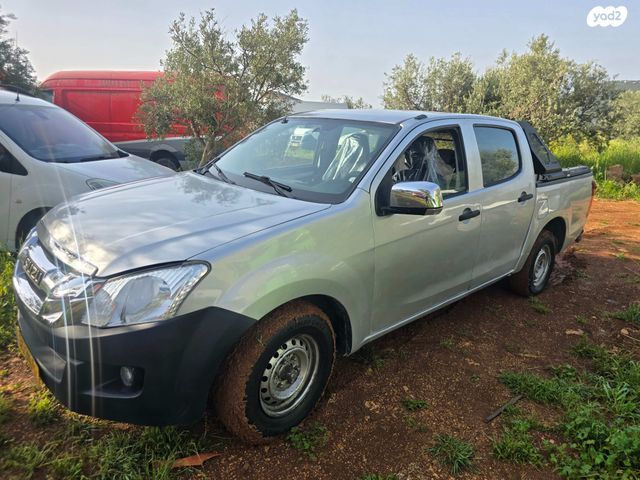 מודעת רכב איסוזו די-מקס