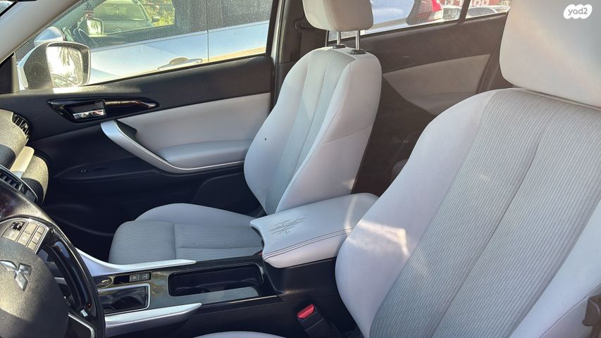 מודעת רכב מיצובישי אקליפס קרוס