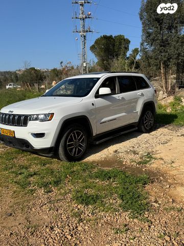 מודעת רכב ג'יפ גרנד צ'ירוקי