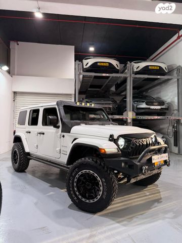מודעת רכב ג'יפ רנגלר