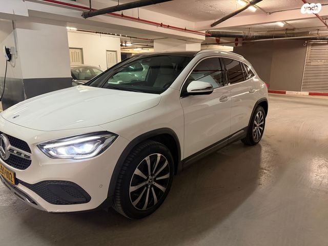 מודעת רכב מרצדס-בנץ GLA