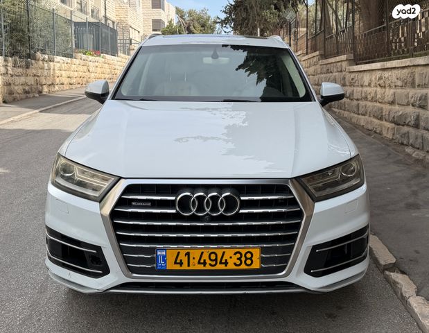 מודעת רכב אאודי Q7