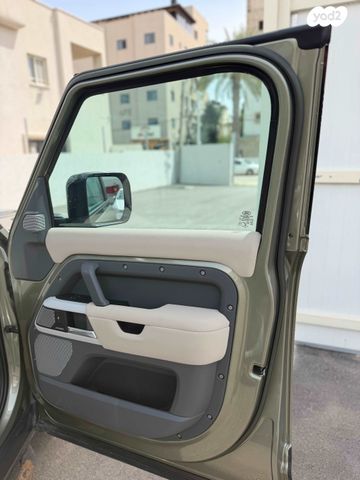 מודעת רכב לנד רובר דיפנדר 1