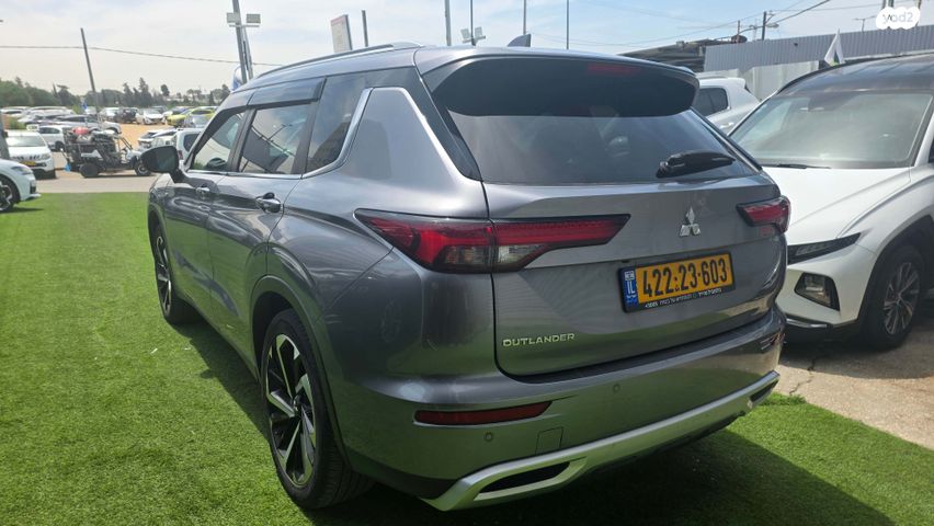 מודעת רכב מיצובישי אאוטלנדר 1