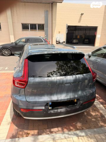 מודעת רכב וולוו XC40