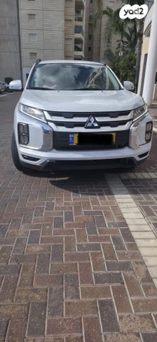 מודעת רכב מיצובישי ASX