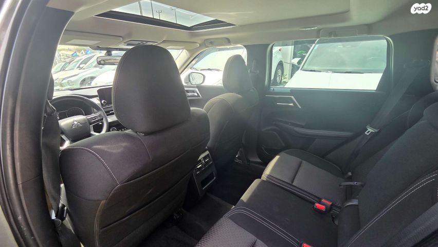 מודעת רכב מיצובישי אאוטלנדר 2