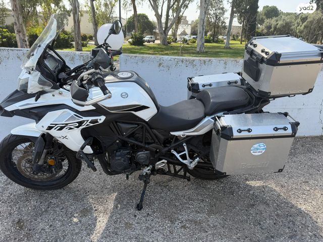 מודעת רכב בנלי TRK502X