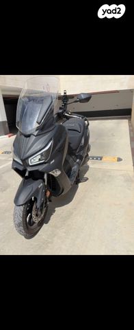 מודעת רכב סאן יאנג ג'וי-מקס Z-300