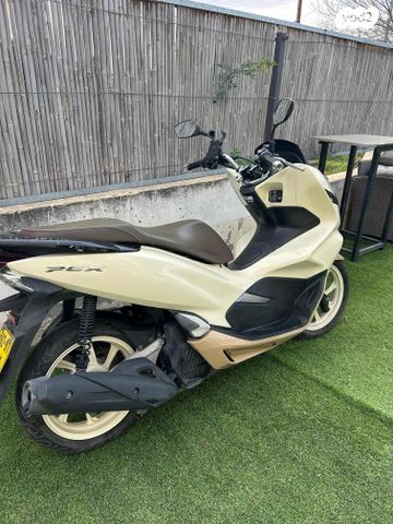מודעת רכב הונדה PCX 125