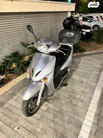 מודעת רכב הונדה ניו ליד 110