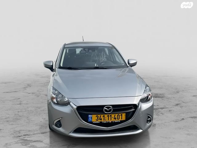 מודעת רכב מאזדה 2