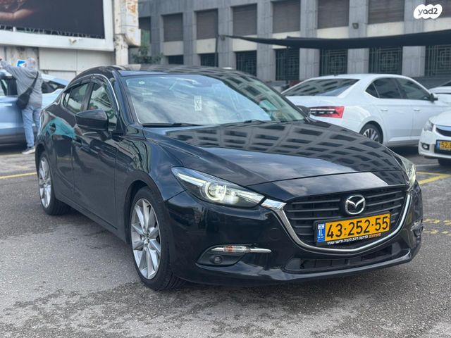 מודעת רכב מאזדה 3