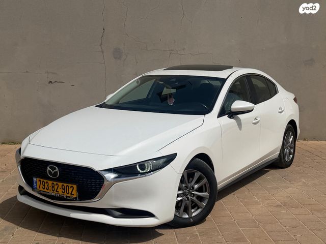 מודעת רכב מאזדה 3