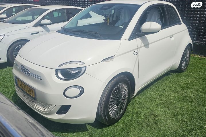 מודעת רכב פיאט 500E