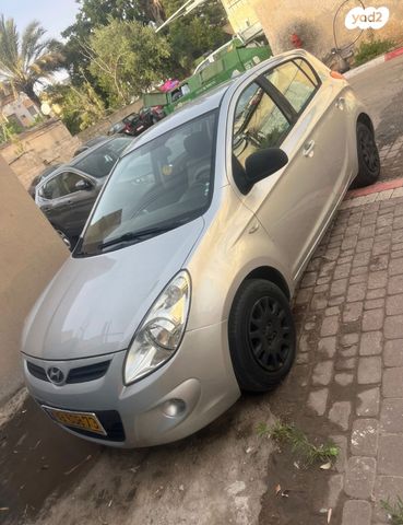 מודעת רכב יונדאי i20