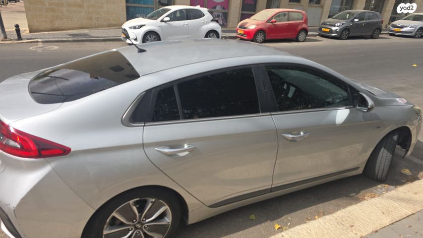 מודעת רכב יונדאי איוניק