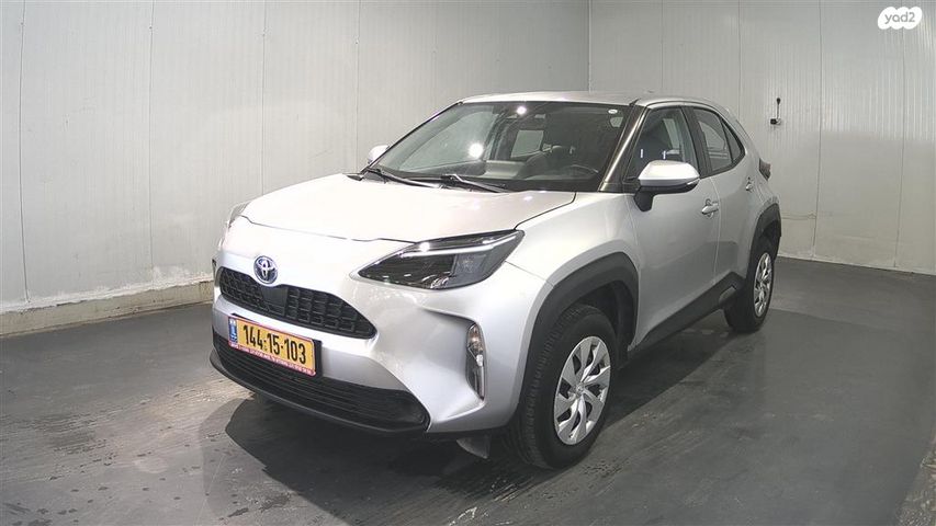 מודעת רכב טויוטה יאריס קרוס