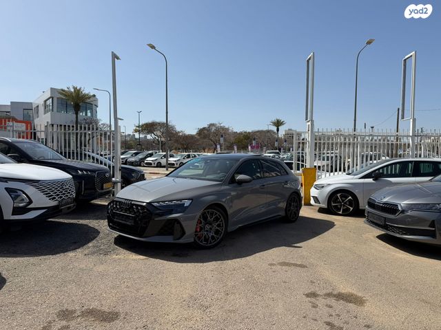 מודעת רכב אאודי RS 3