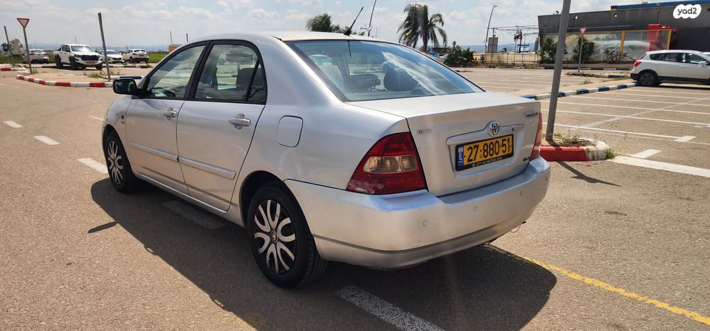 מודעת רכב טויוטה קורולה 2