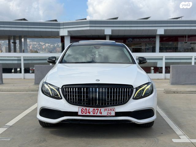 מודעת רכב מרצדס-בנץ E-class