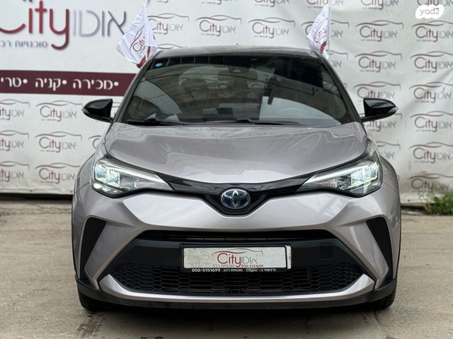 מודעת רכב טויוטה C-HR