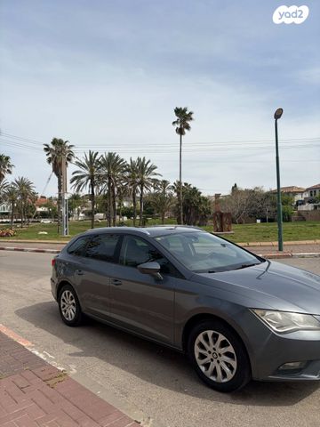 מודעת רכב סיאט לאון