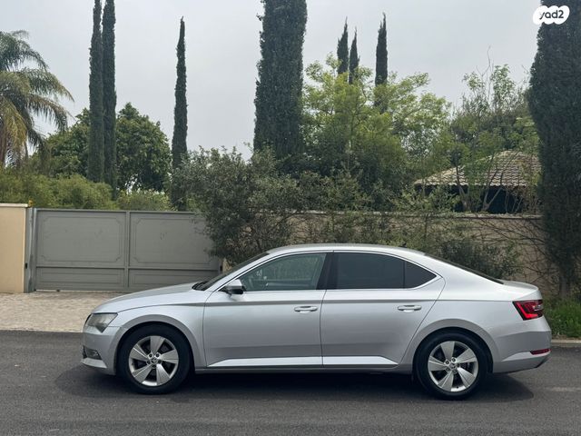 מודעת רכב סקודה סופרב