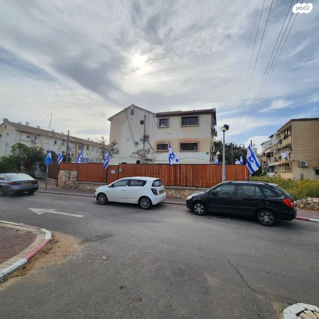 טשרניחובסקי 4