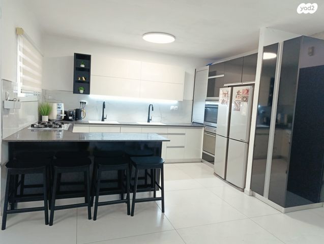 רחבת הזמיר 18