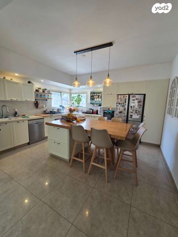 נוף השדות 60