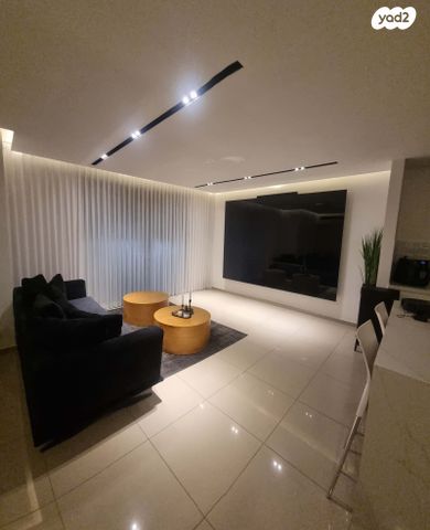 יוסף בורג 28